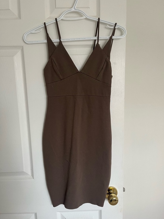 Dresses & Skirts - Women's Spaghetti Strap V-Neck Dress